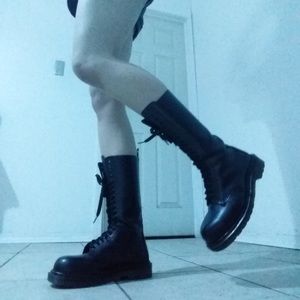 Knee high 20 eye hole made in England Dr martens